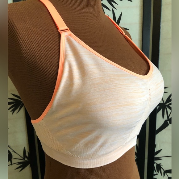 Womens Marika Racerback Sports Bra Top Wireless Size XL. - Picture 1 of 13